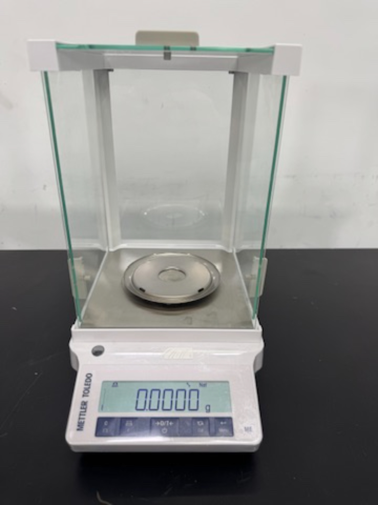Image of Mettler-Toledo ME104E Analytical Balance
